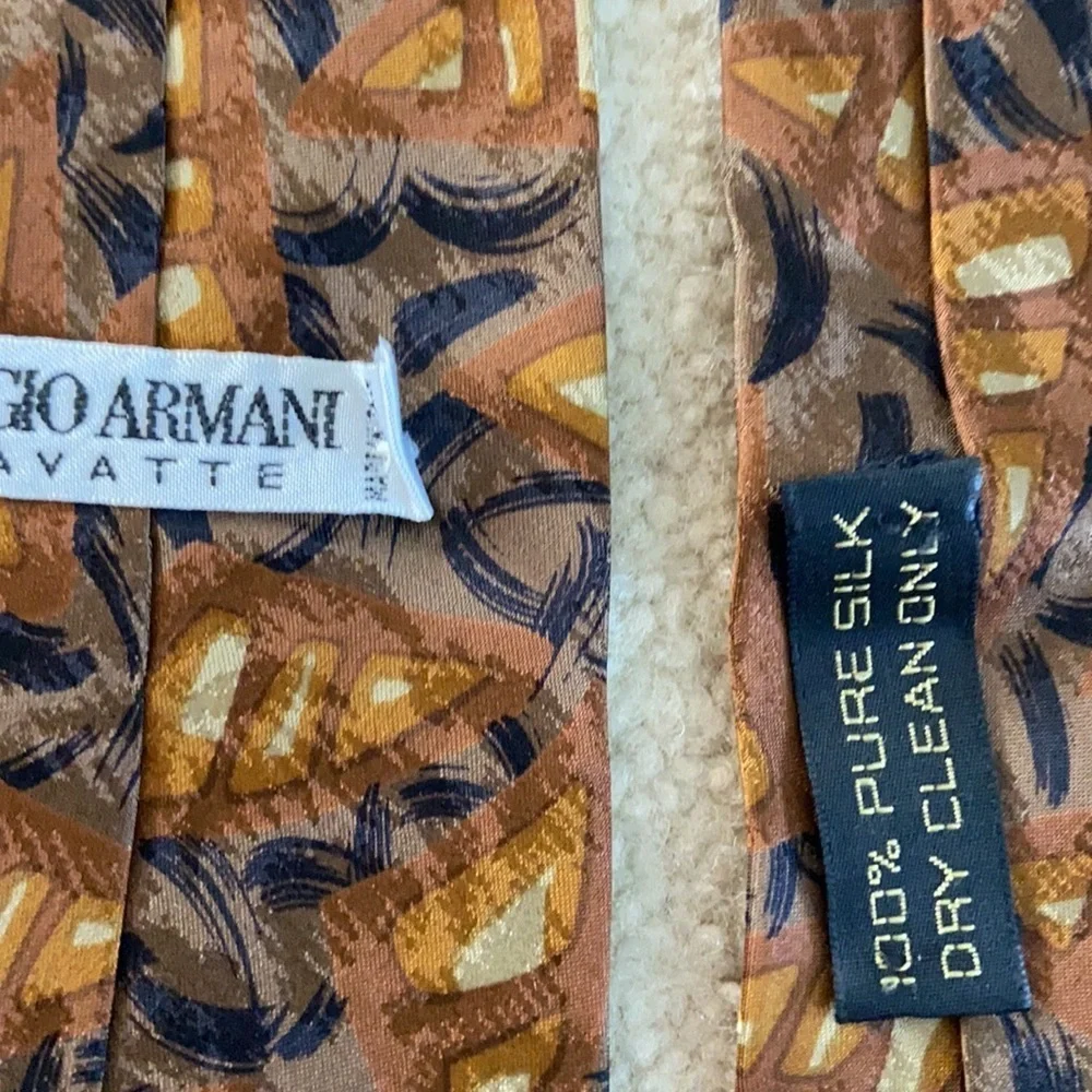 Giorgio Armani 100% pure silk tie Made in Italy